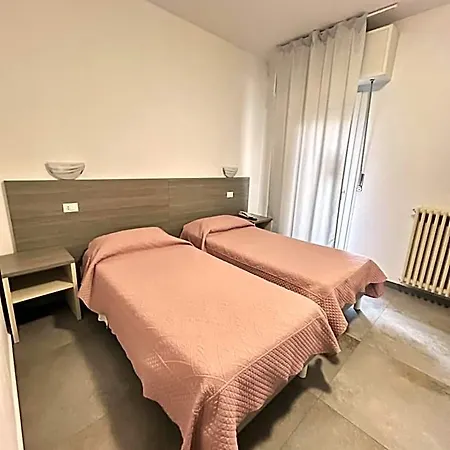 Marchina Otel