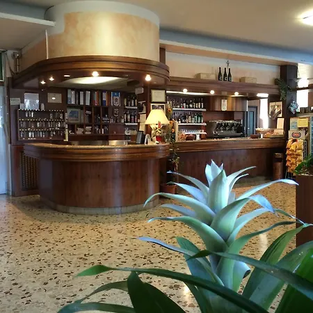 Marchina Hotel 3*